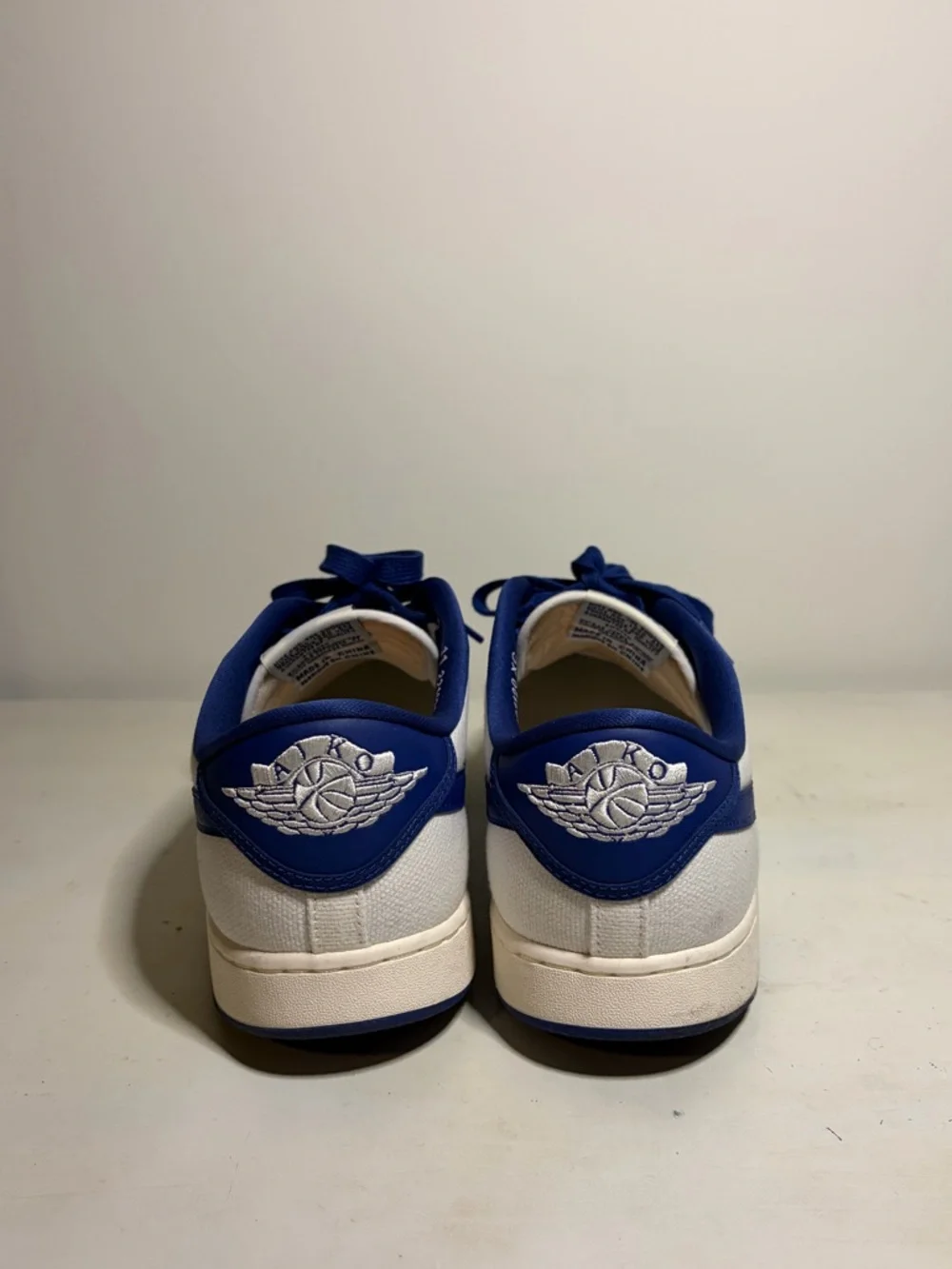 AIR JORDAN 1 AJKO LOW KENTUCKY - Picture 3 of 5